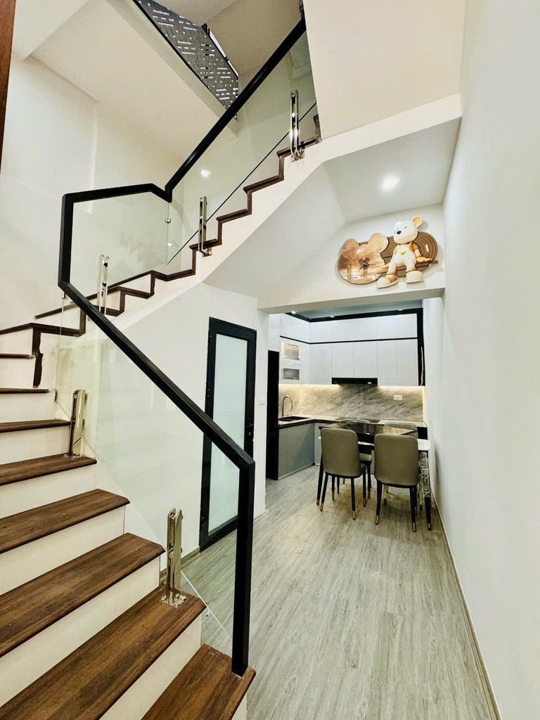 Bán nhà Phú Thượng, Tây Hồ, ngõ thoáng sáng, an sinh tốt
